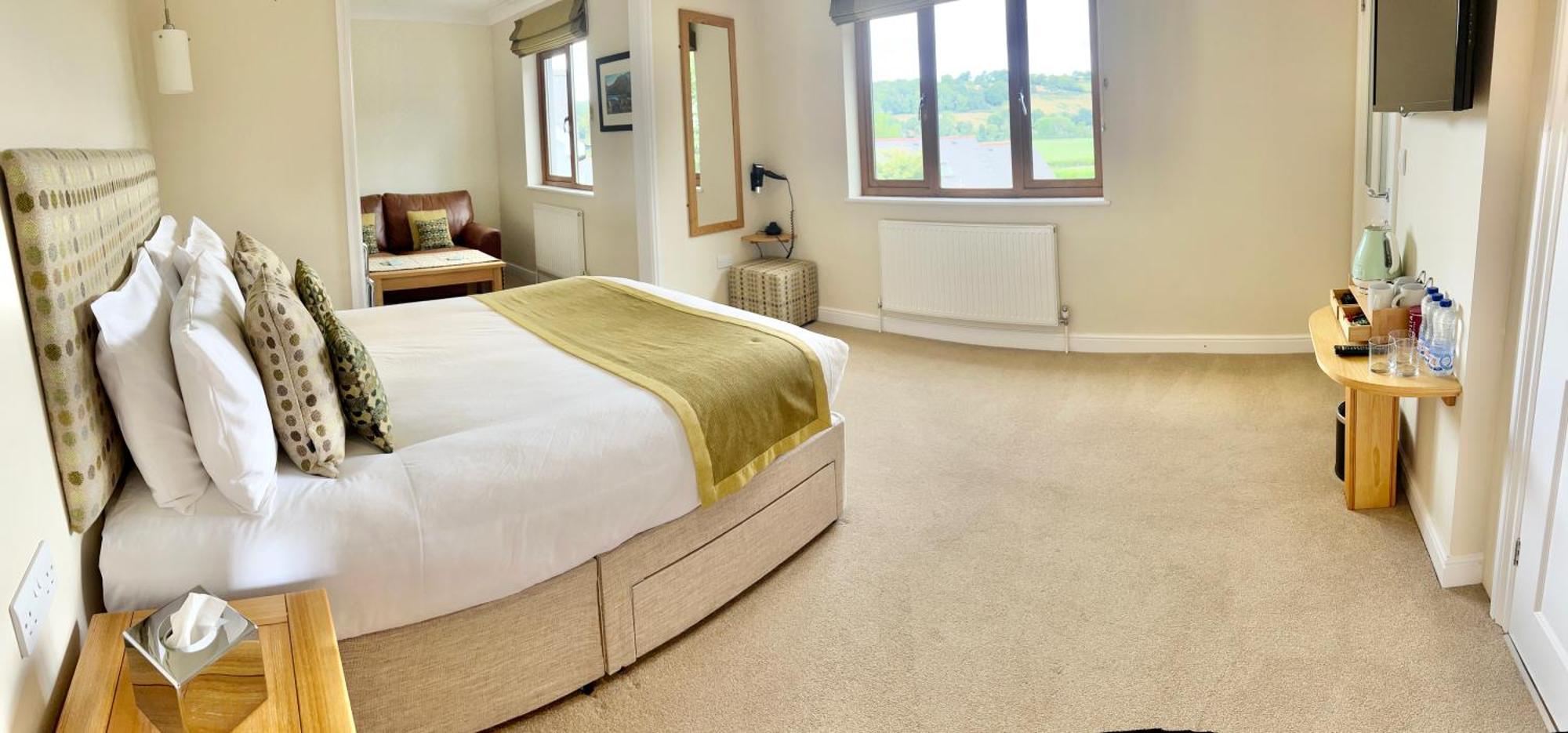 Roseberry House Bed & Breakfast Newcastle Emlyn Exterior photo